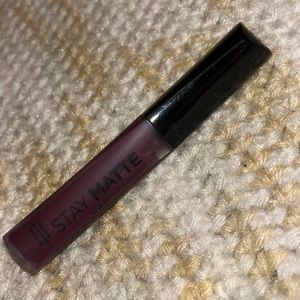 Liquid lip color